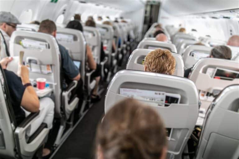 Vaping Helps Fuel Huge Rise In Bad Behavior On Planes – KTVZ