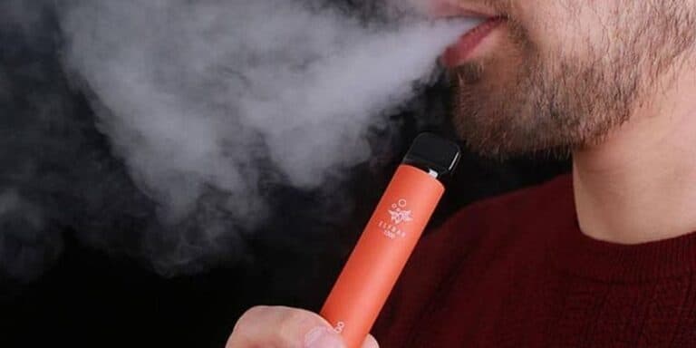 Disposable Vapes Could Be BANNED Next Year – UK Councils Demand Urgent Action