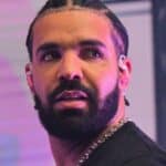 Drake Roasts Fan For Throwing Vape Onstage