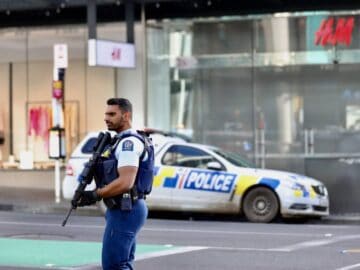Auckland CBD shooting: Community rallies round victims' families