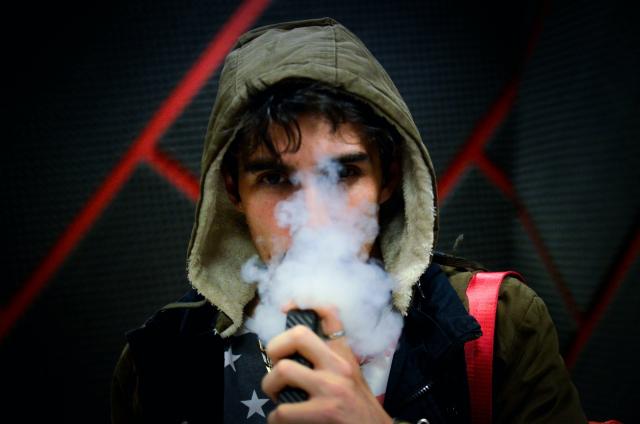 RACGP Seeks To Ban Vaping And Tobacco Companies’ Political Donations