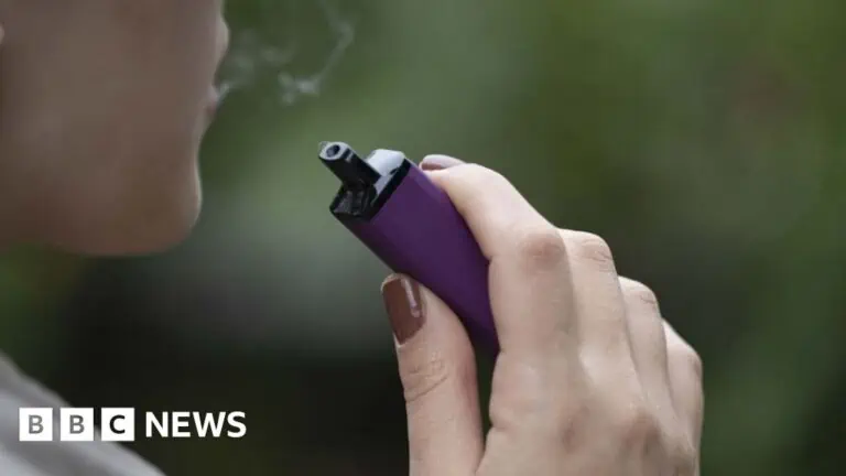 Vaping: Welsh Government Calls For Ban On Disposable Vapes