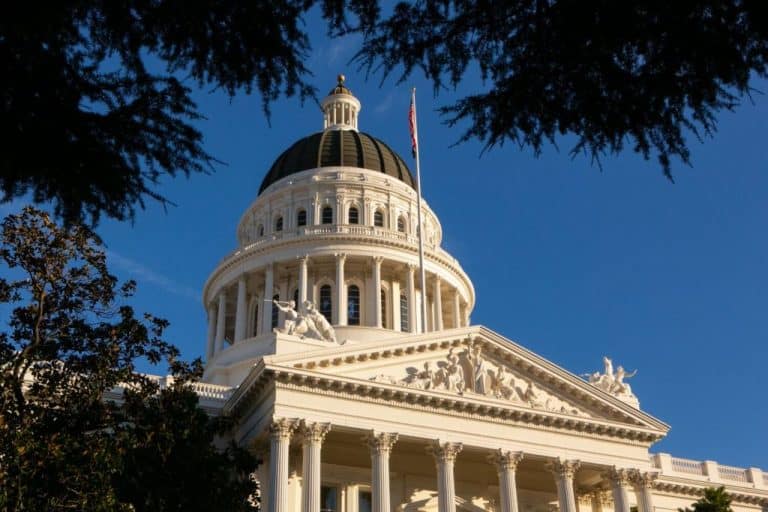 New California Laws In 2024: Minimum Wage Increase, Cap On Security Deposits