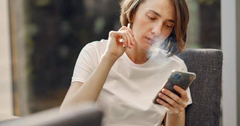 Investigation Finds Over Half Of UK University Students Addicted To Vaping