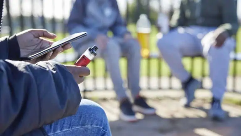 Proposed Kentucky Bill Aims To Crackdown On Teen Vaping