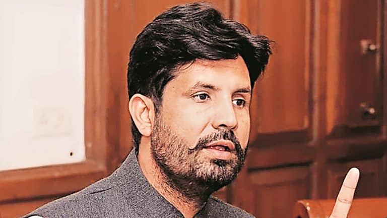 Warring Raises Vaping Trend Among Schoolchildren In Lok Sabha