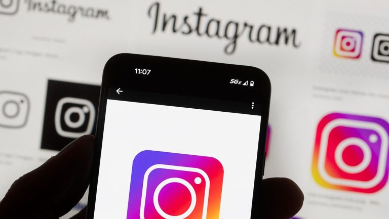 Doctor Talks Health Impacts Of Social Media, Vaping On Teens