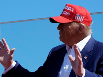 Why The Circumstances Surrounding Trumps New Flip-Flop Seem Familiar