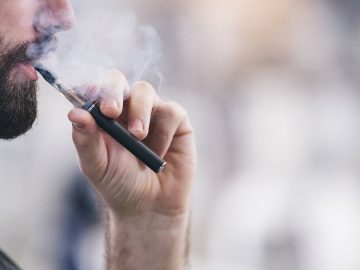 How Social Media Is Pushing Vaping On Young Indians
