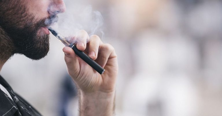 How Social Media Is Pushing Vaping On Young Indians