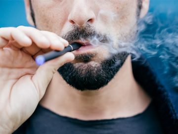 Vaping Linked To Higher Risk Of Blurred Vision & Eye Pain