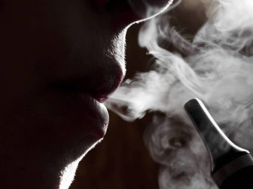 Vapes With Cannabinoids Causing Psychosis In Users As Young As 13