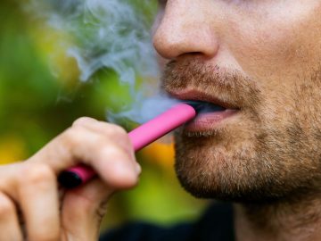 One In 20 Adults In England Smoke And Vape  Study