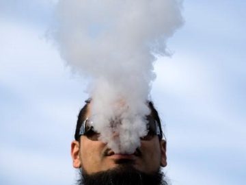 Vape Giveaways In Bars: Health Groups Slam