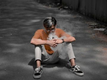 School Program Reduces Odds Of Teen Vaping By 65%, Research Shows
