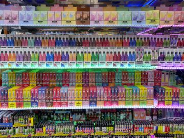 Aurora Vape Shops Under Scrutiny For Suspicious Grocery, EBT Sales – Sentinel Colorado