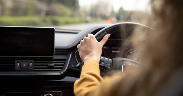 Rules For Smoking When Driving And What Punishments Drivers Face